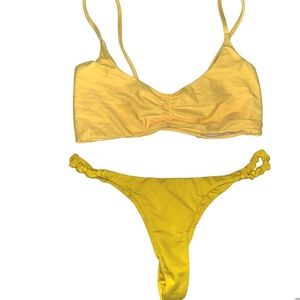San Lorenzo yellow bikini